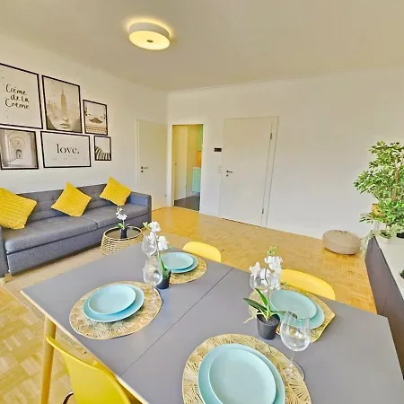 Trendy 1br With A Terrace Apartman