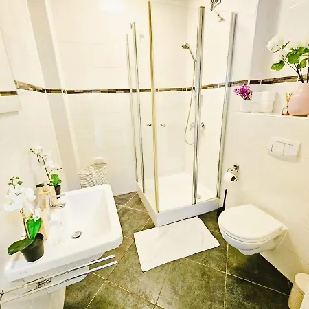 Trendy 1br With A Terrace * Luxemburg
